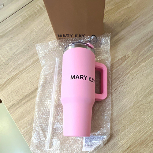 Mary kay thermobecher - thermobecher, isoliert