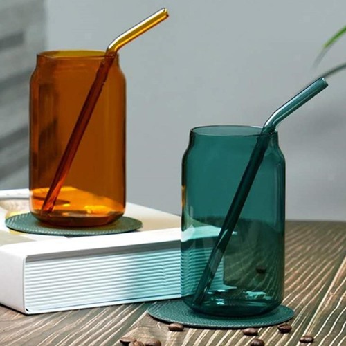 Glasbecher mit strohhalm - mit,